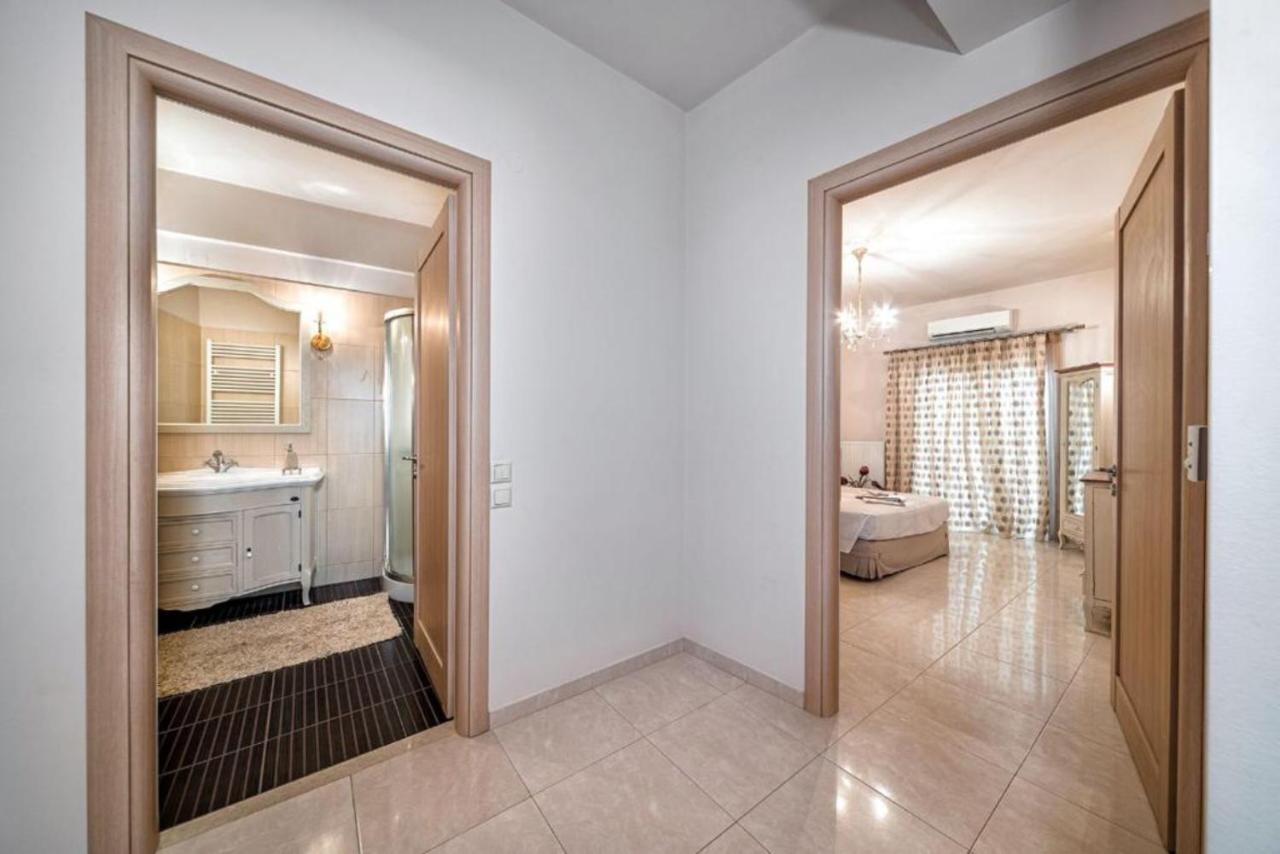 Ioannas Luxury Apartment In Istron Kalo Chorio  Екстериор снимка